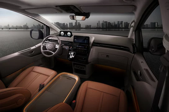 Hyundai Staria